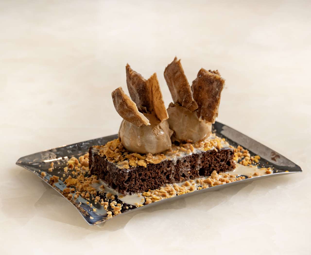 كيك تمر بقلاوة